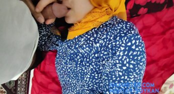 Piç Kurusu Türk Genci Uyuyan Türbanlı Annesinin Ağzına Verip Zorla Sikiyor